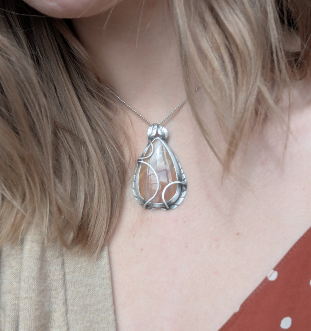 Amber Grove | Pendant